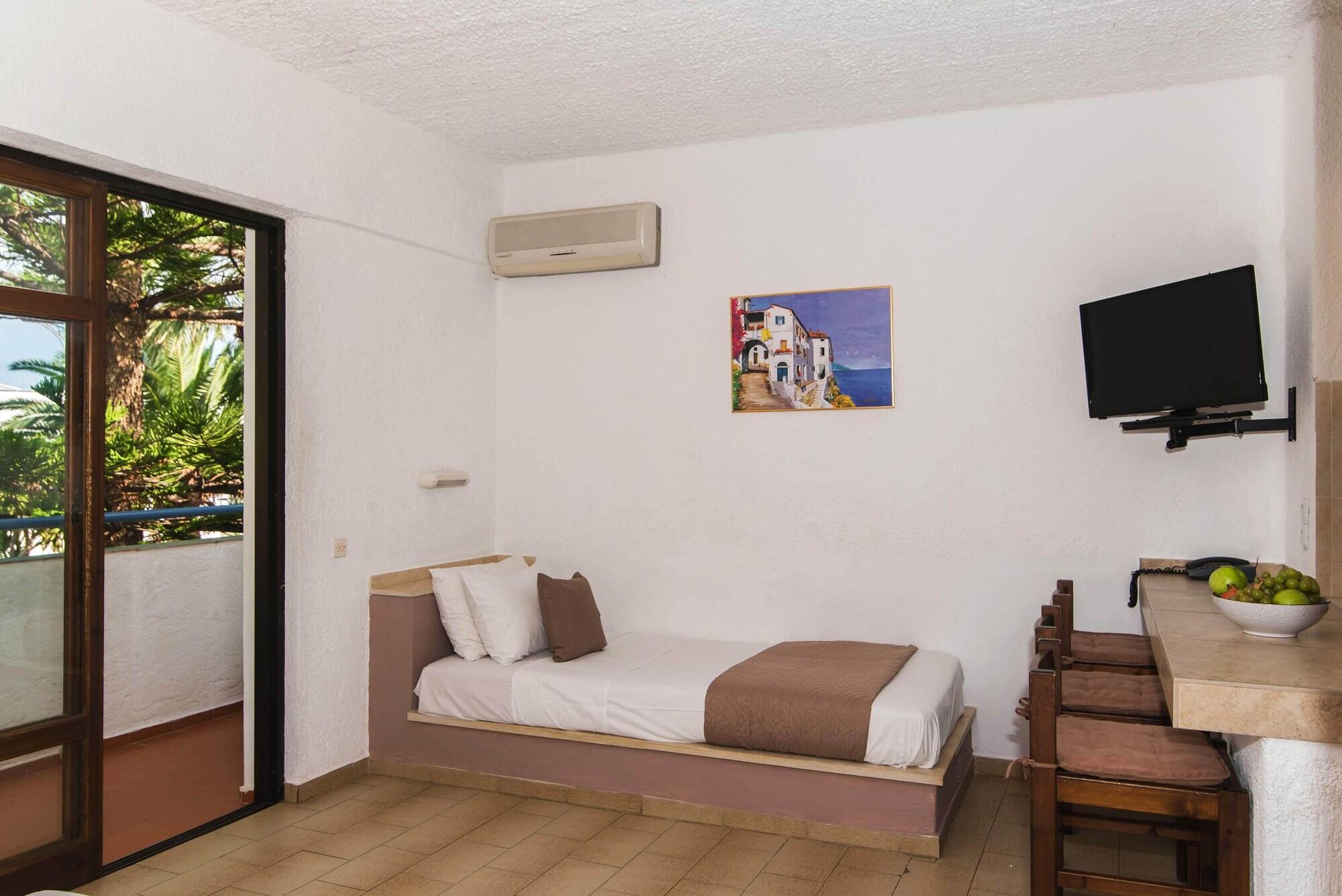 Aspro Hotel Херсониссос Экстерьер фото